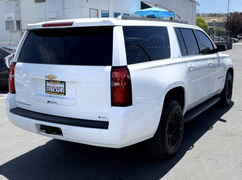 2017 Chevrolet Suburban LT