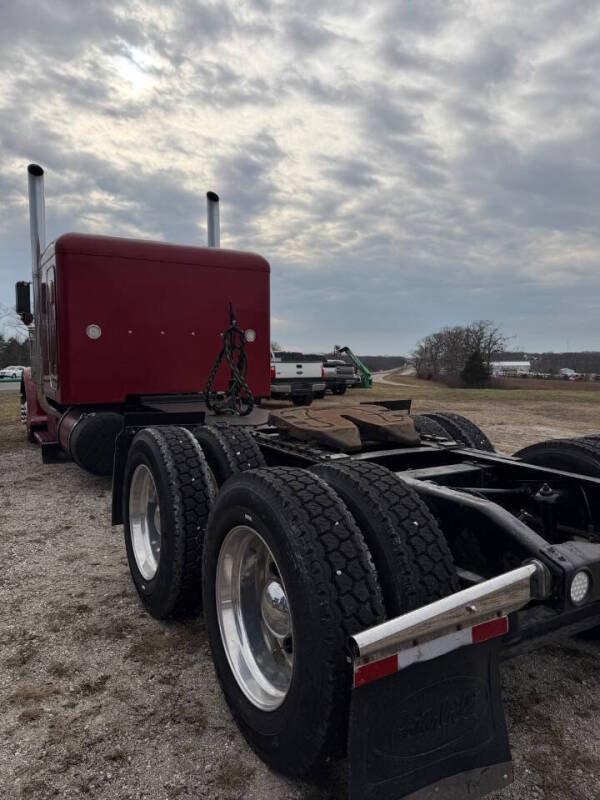 1996 Peterbilt 379