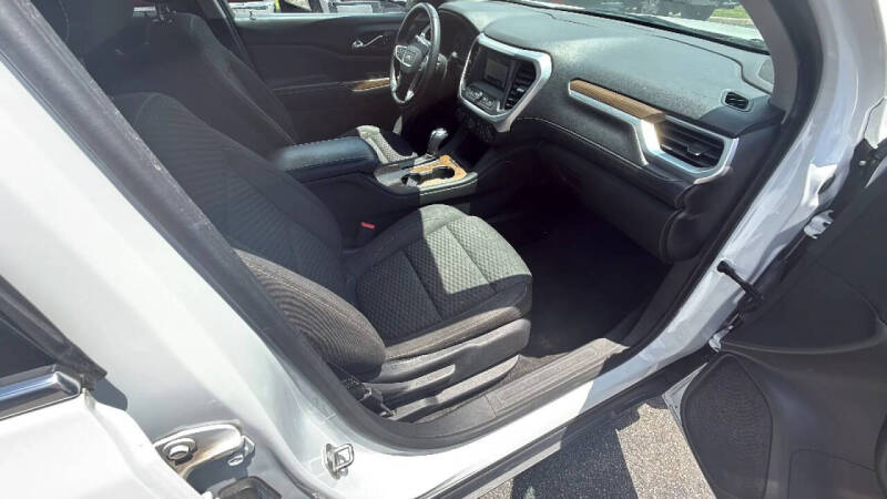2018 GMC Acadia SLE-1