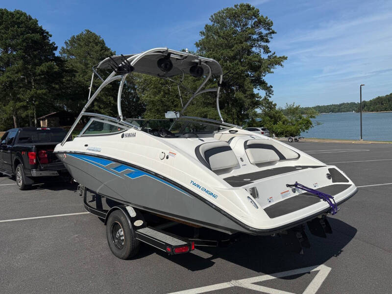 2015 Yamaha AR210