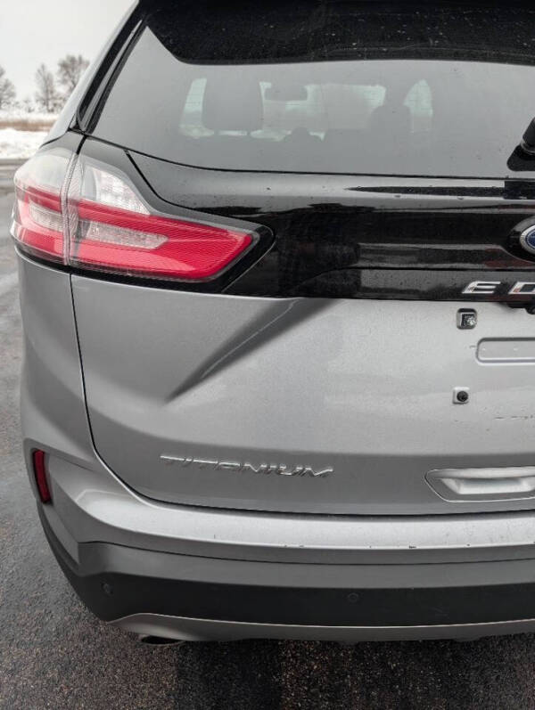 2022 Ford Edge Titanium