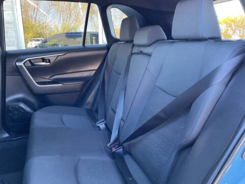 2022 Toyota RAV4 Hybrid SE