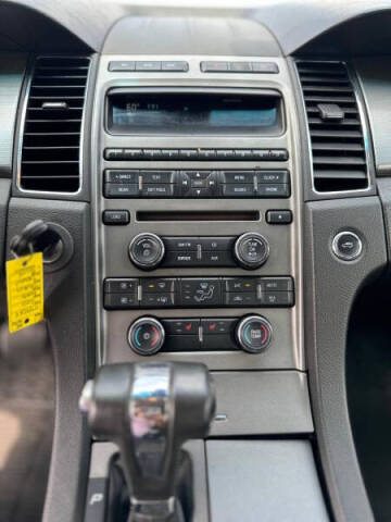 2011 Ford Taurus SEL
