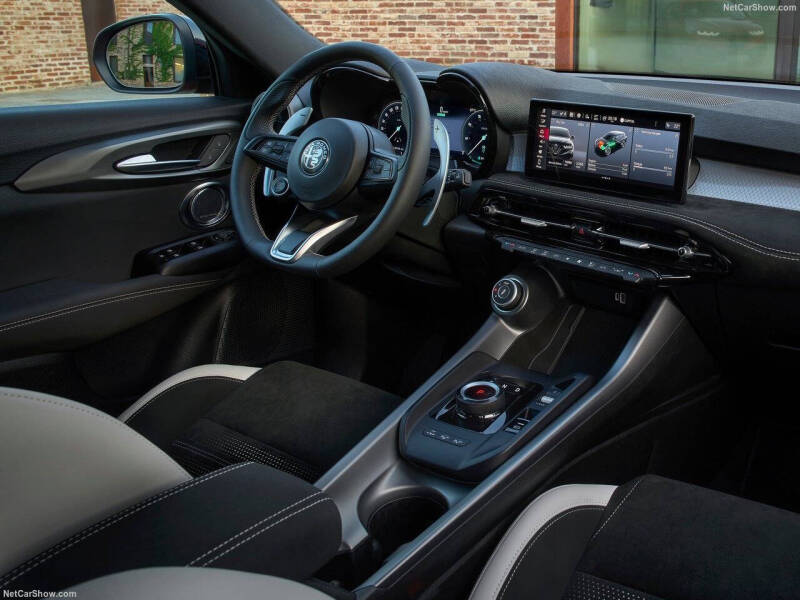 2026 Alfa Romeo Tonale Sprint