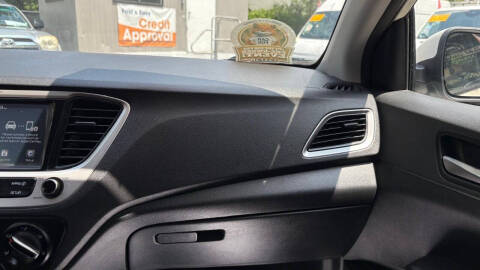 2022 Hyundai Accent SEL