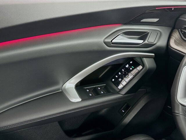 2025 Audi Q5 quattro Premium Plus TFSI