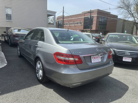 2010 Mercedes-Benz E-Class E 550 Luxury 4MATIC