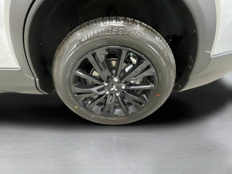 2026 Mitsubishi Eclipse Cross LE