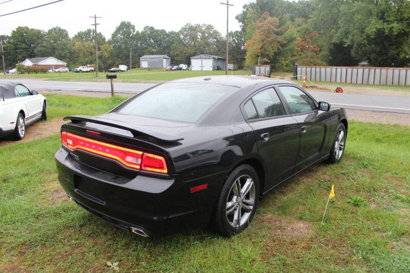 2013 Dodge Charger SXT