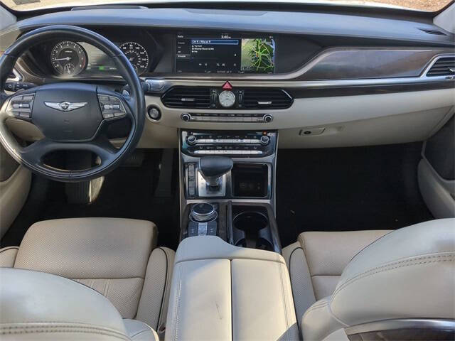 2018 Genesis G90