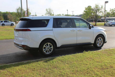 2023 Kia Carnival LX