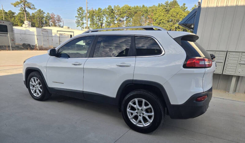 2017 Jeep Cherokee Latitude photo 11