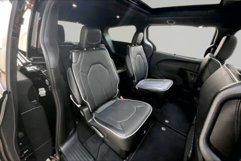 2027 Chrysler Pacifica Limited
