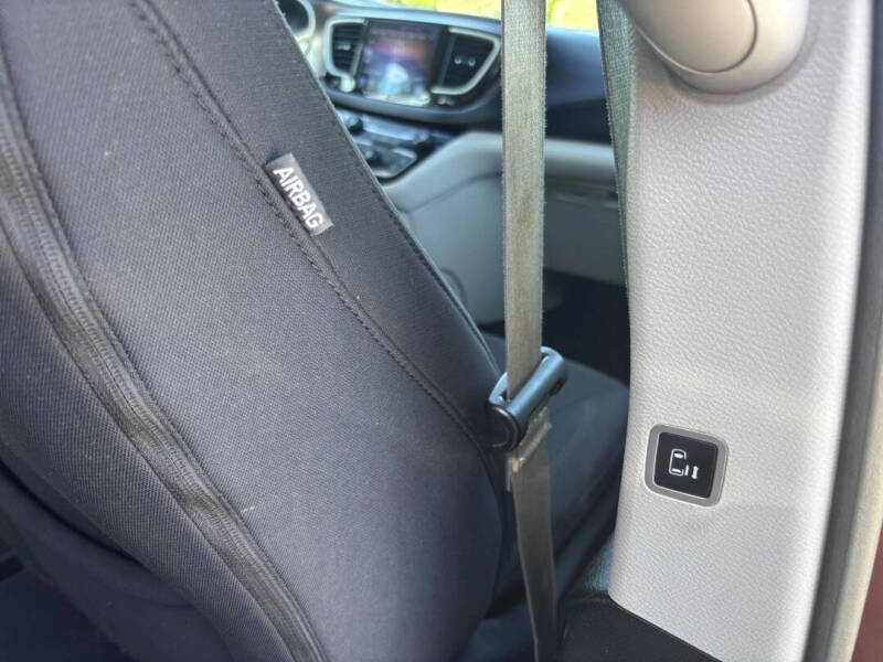 2017 Chrysler Pacifica Touring