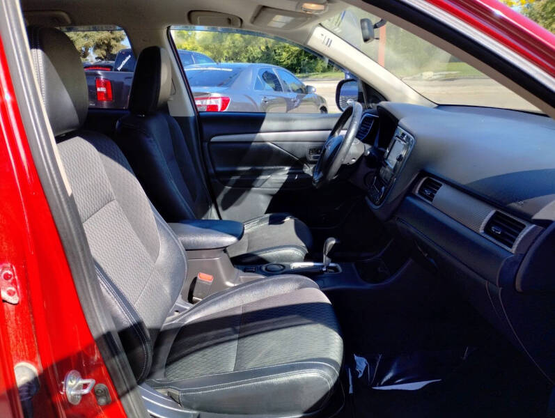 2015 Mitsubishi Outlander SE