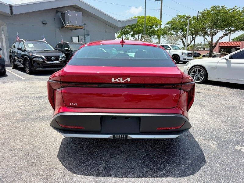 2026 Kia K4 LXS