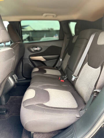 2018 Jeep Cherokee Latitude