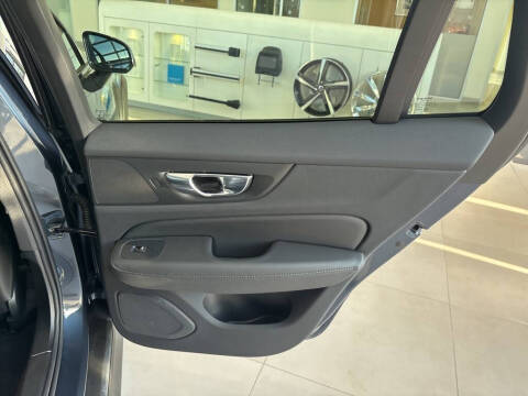 2026 Volvo V60 Cross Country B5 Plus