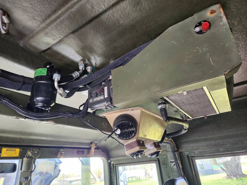 1999 AM General Hummer Hard Top