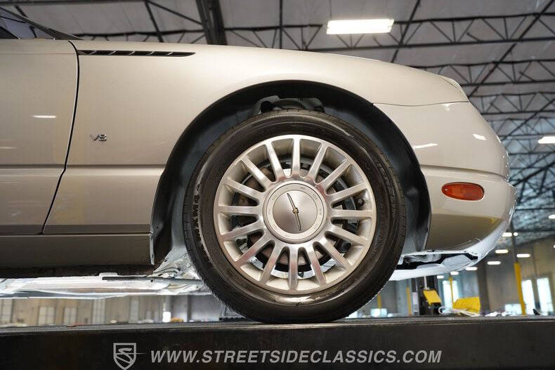 2004 Ford Thunderbird Deluxe