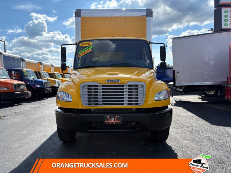 2019 Freightliner M2 106