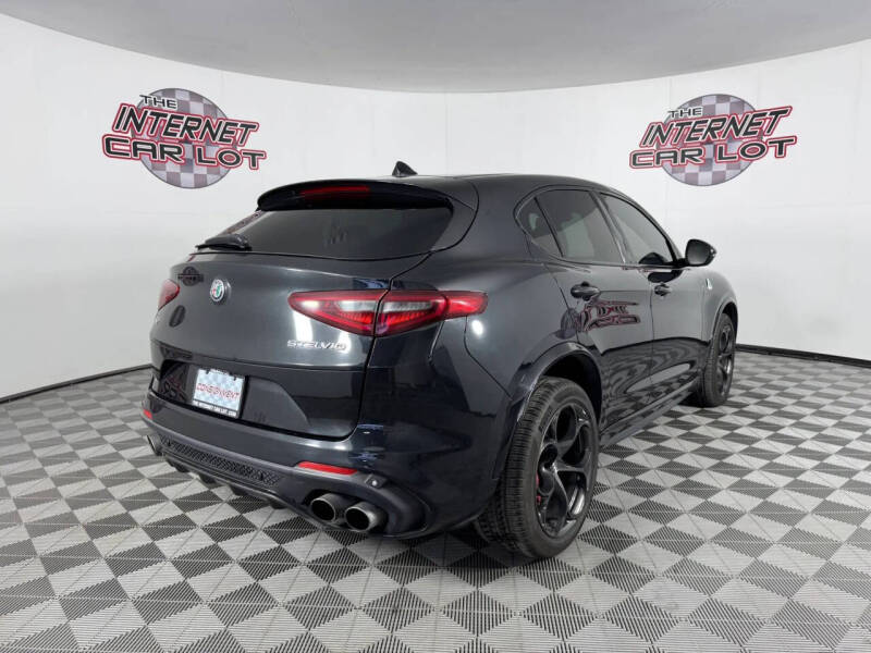 2018 Alfa Romeo Stelvio Quadrifoglio