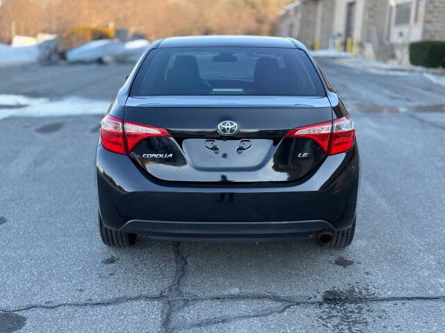 2017 Toyota Corolla LE - Photo 5