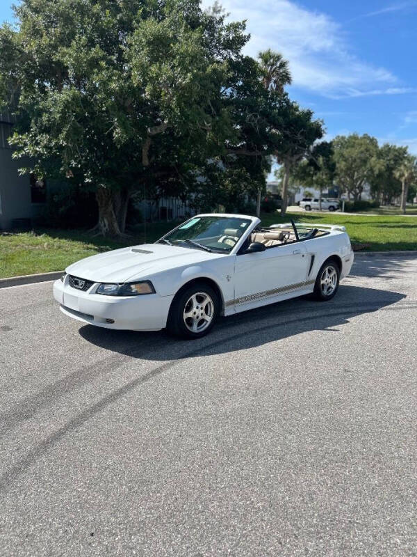 2002 Ford Mustang Deluxe