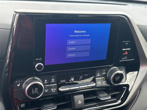 2025 Toyota Highlander XLE
