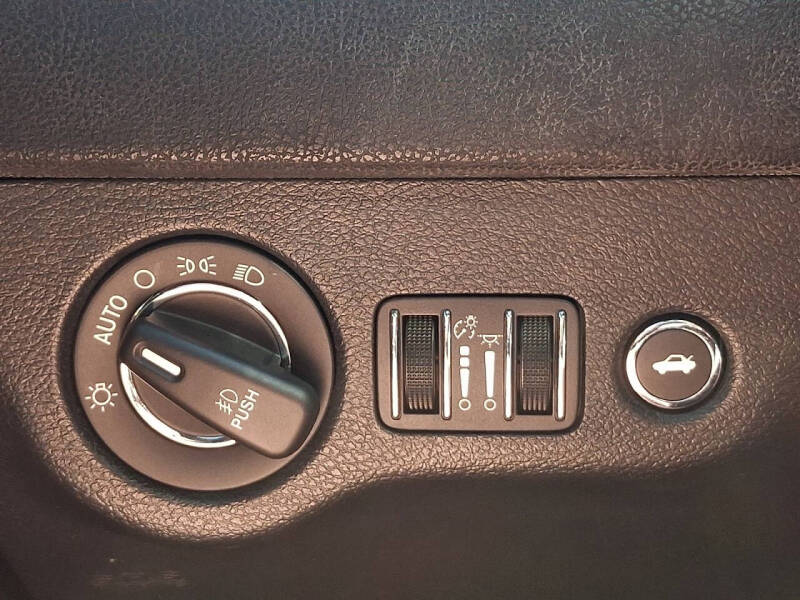 2017 Chrysler 300 S