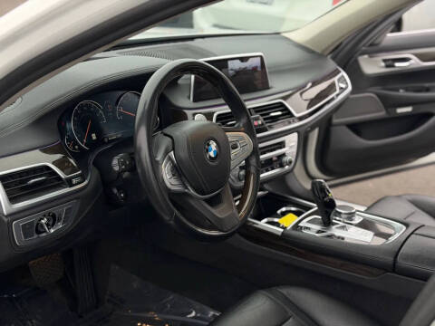 2018 BMW 7 Series 740i