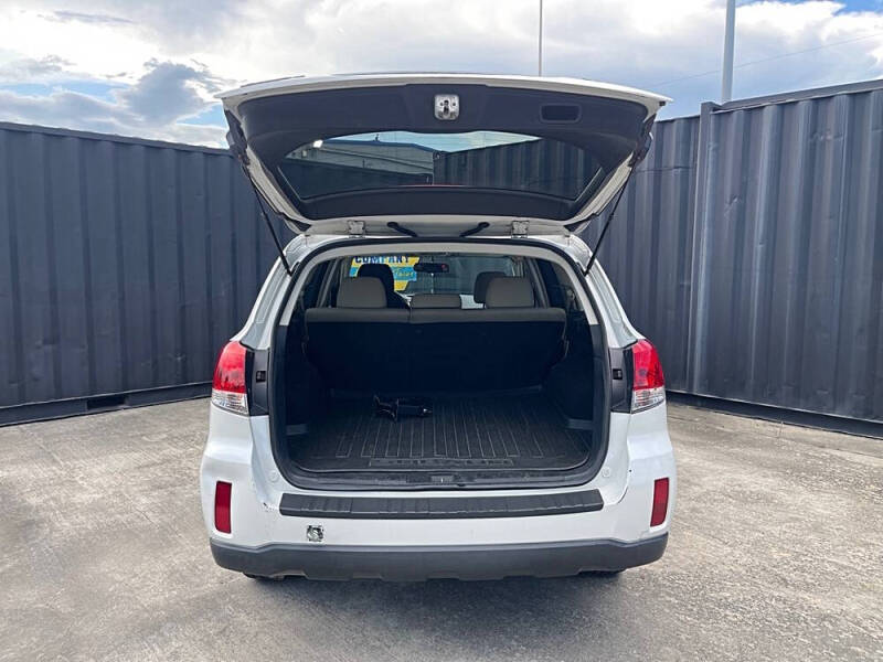 2010 Subaru Outback 2.5i Premium