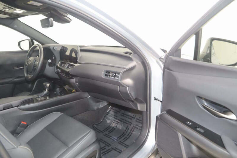 2023 Lexus UX 250h Premium