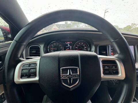 2013 Dodge Charger SXT