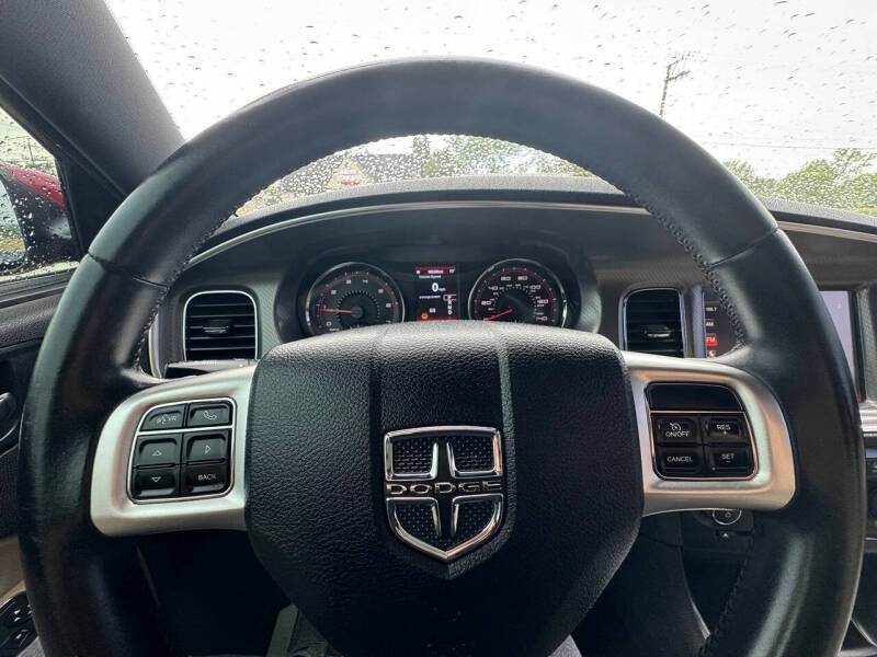 2013 Dodge Charger SXT
