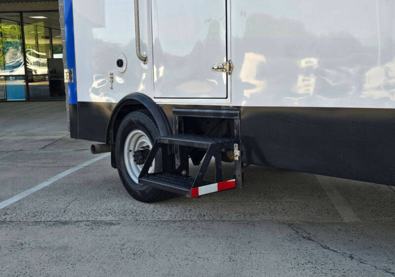 2023 Ford E-Series