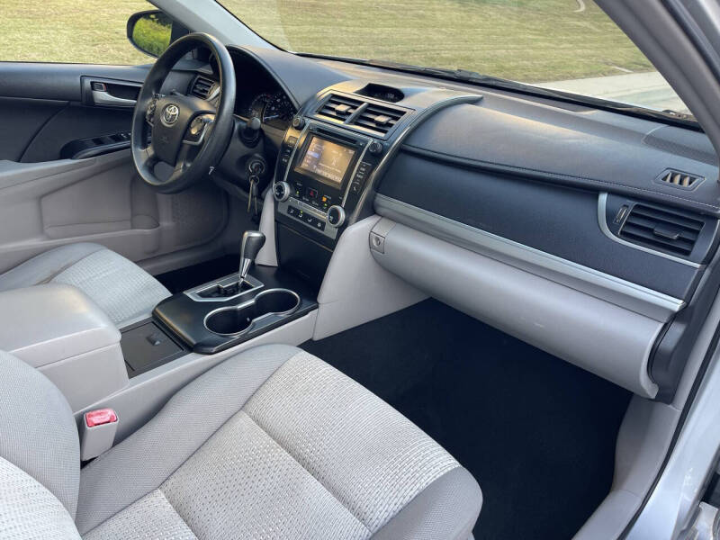 2014 Toyota Camry LE