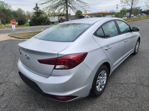 2019 Hyundai Elantra SE