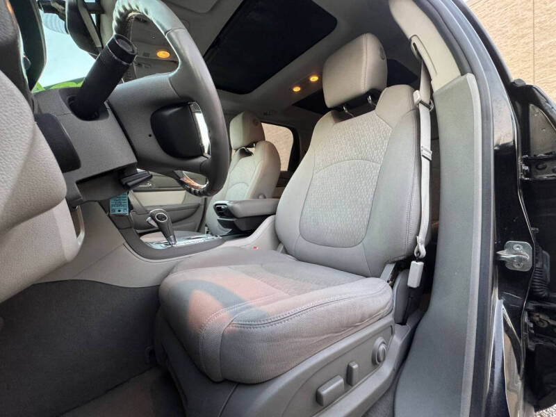 2016 GMC Acadia SLE-2