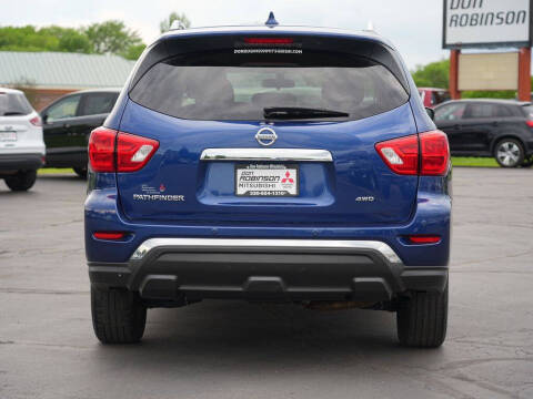 2020 Nissan Pathfinder S