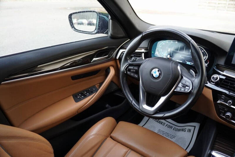 2021 BMW 5 Series 530i