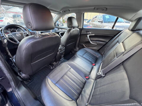 2012 Buick Regal Premium 1