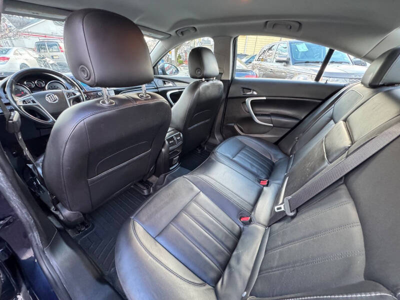 2012 Buick Regal Premium 1