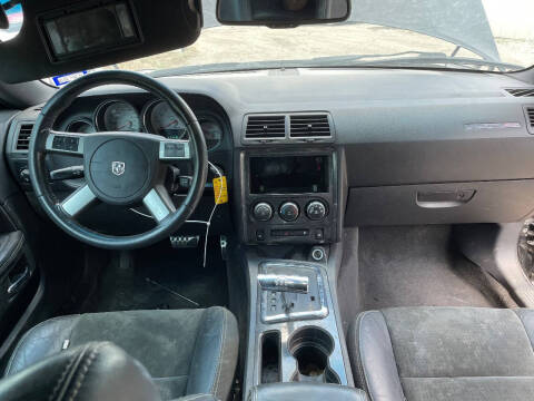 2010 Dodge Challenger SRT8