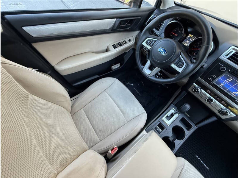2017 Subaru Outback 2.5i