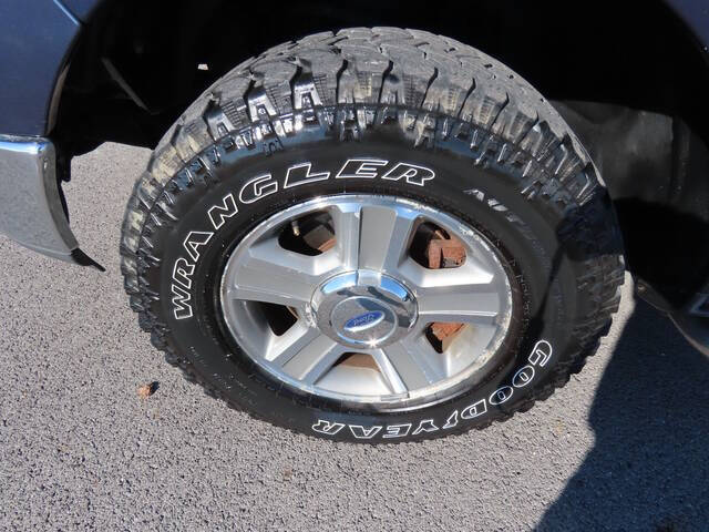 2005 Ford F-150 for sale at Modern Automotive Group LLC in Lafayette, TN