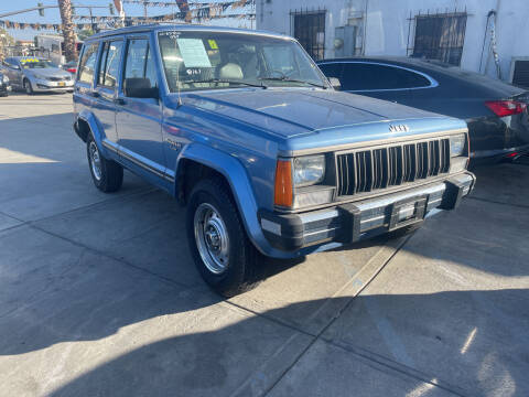 1989 Jeep Cherokee for sale at CALIFORNIA AUTO FINANCE GROUP in Fontana CA