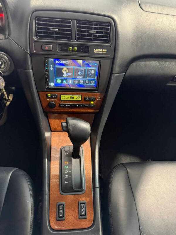 2000 Lexus ES 300
