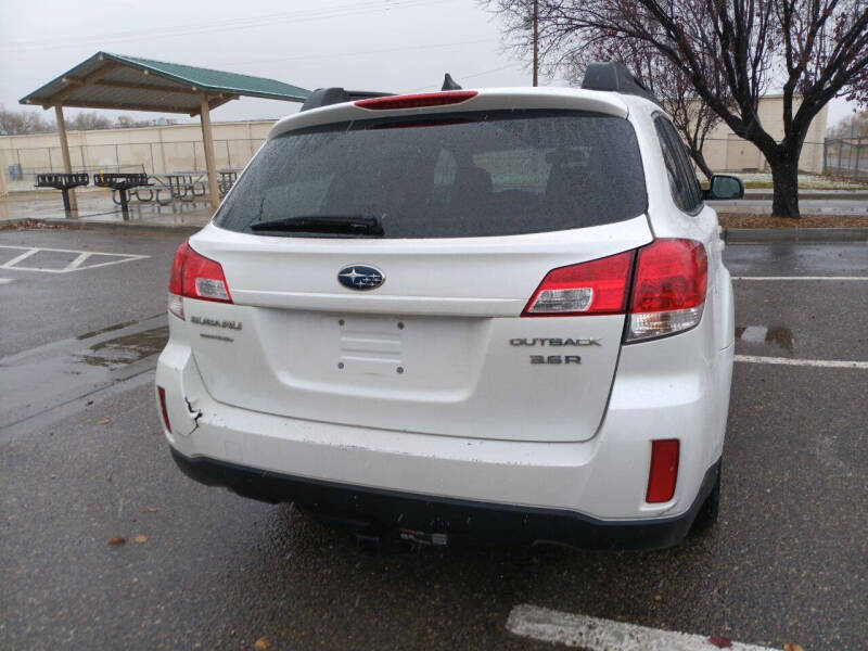 2011 Subaru Outback 3.6R Limited