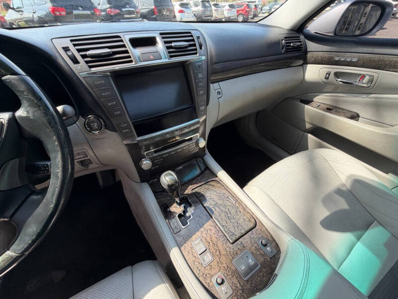 2011 Lexus LS 460